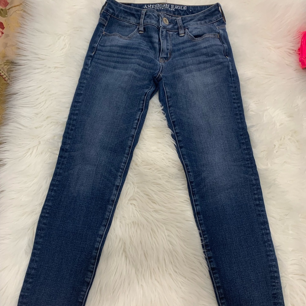 Women’s American Eagle Outfitters Super‎ Stretch Dark Jegging. Size 0 Reg. (608)